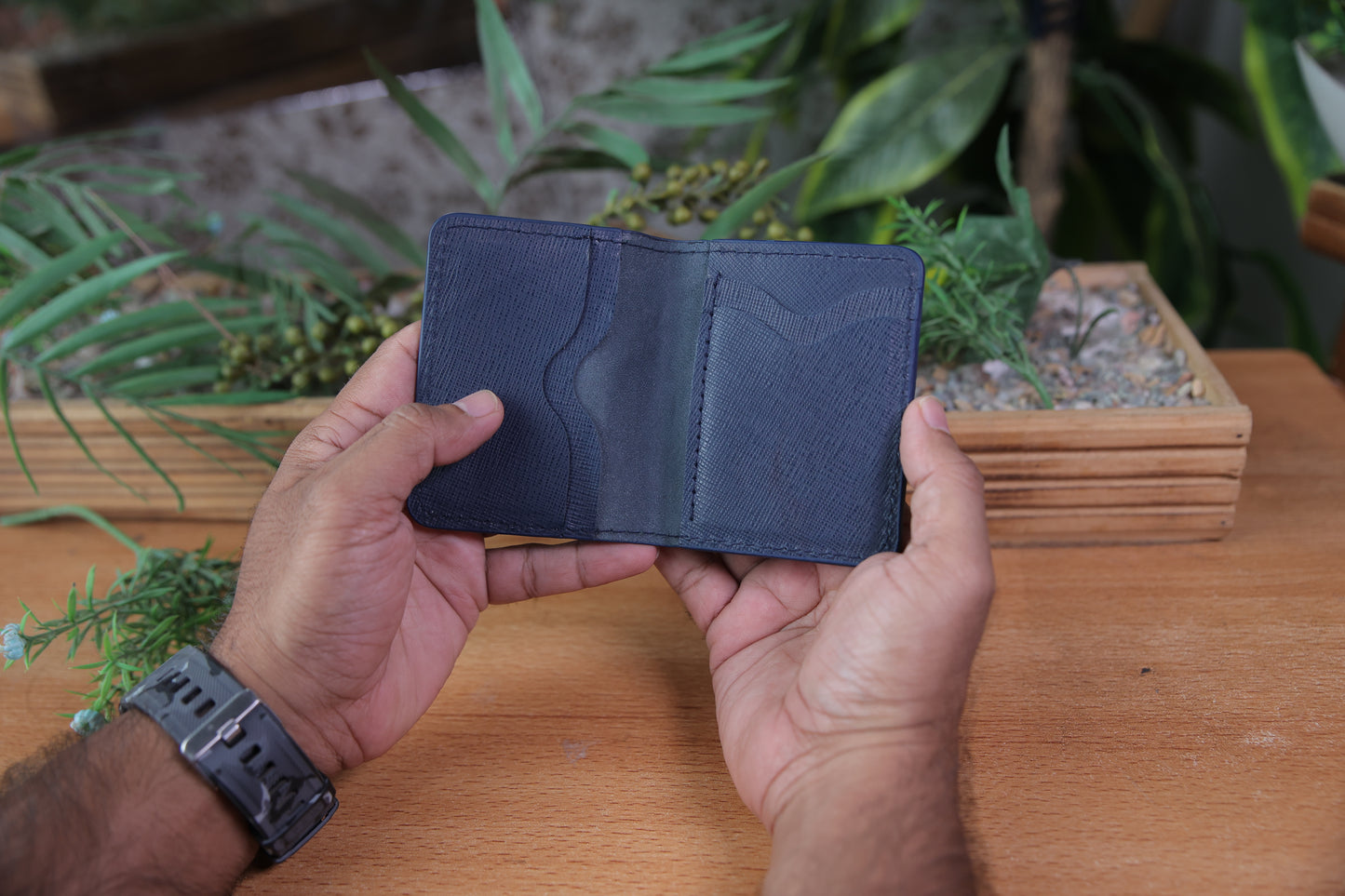 Saffiano Leather Bifold Card Holder, 6 Card Slots, Blue. RR-CH-150